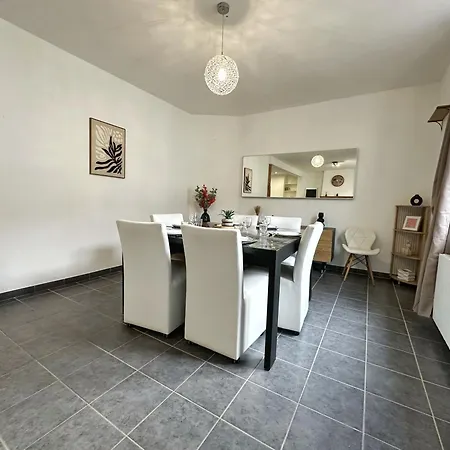 Holiday home Charmante Maison Het Kerkhuis Sercus